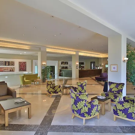 Mandarin & Semesteranläggning (resort)