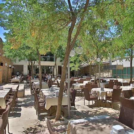 Semesteranläggning (resort) Mandarin & 5*