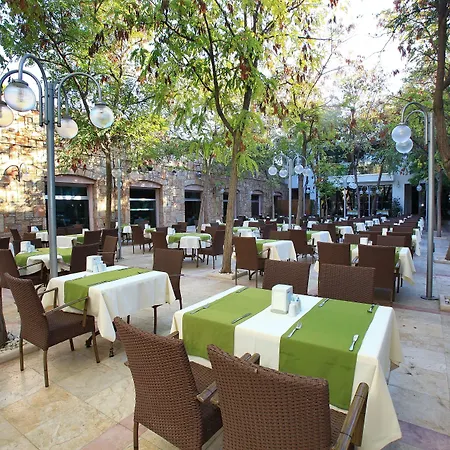 Semesteranläggning (resort) Mandarin & Bodrum