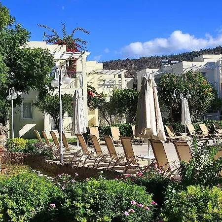 Mandarin & Semesteranläggning (resort) 5*